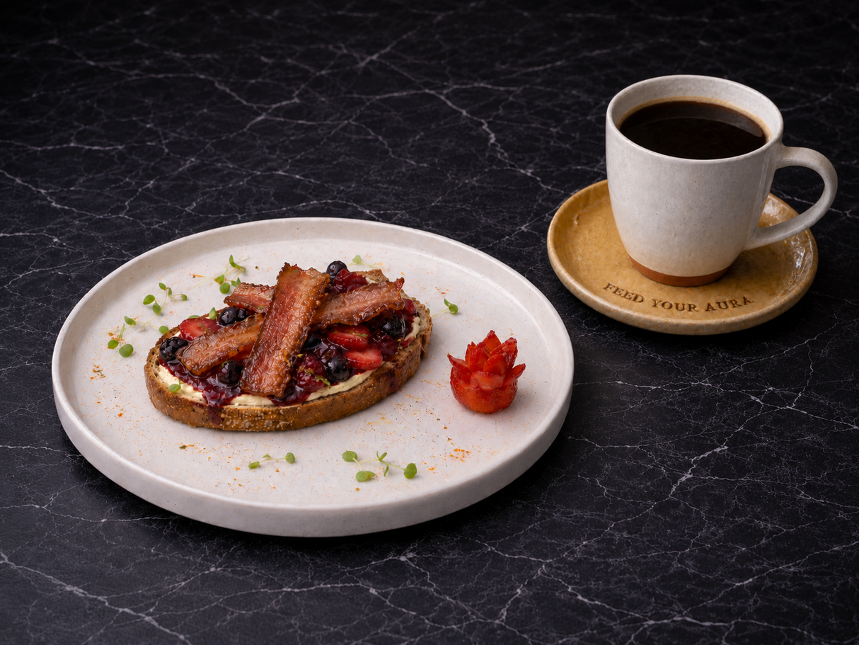 TOSTADA ELVIS + CAFÉ NEGRO