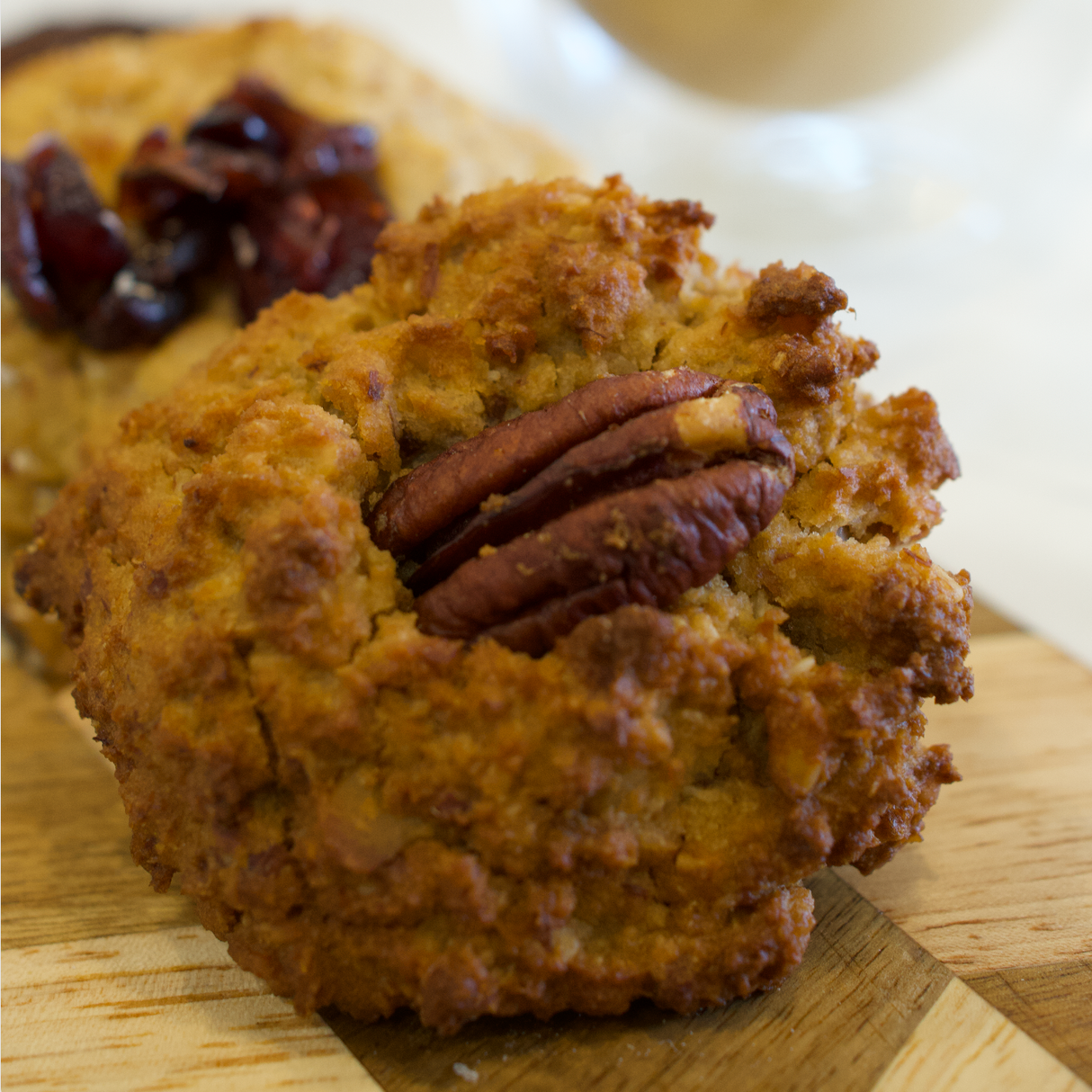 ALMOND COOKIES
